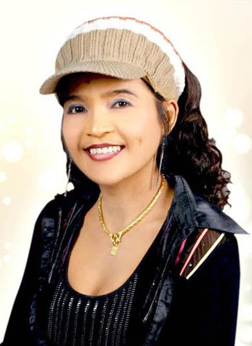 Yenjit Porntewee 01